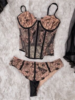 Victoria’s Secret Lace Corset Sheer Bustier Set Black Blush Floral Lingerie M